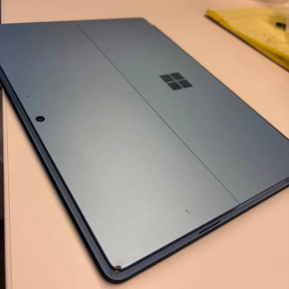 Microsoft selling surface